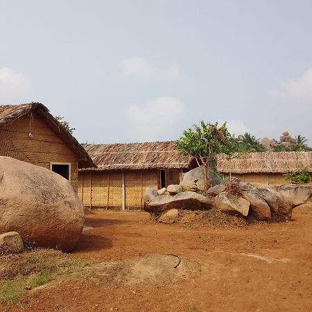 Monkey Paradise Hampi Exterior photo