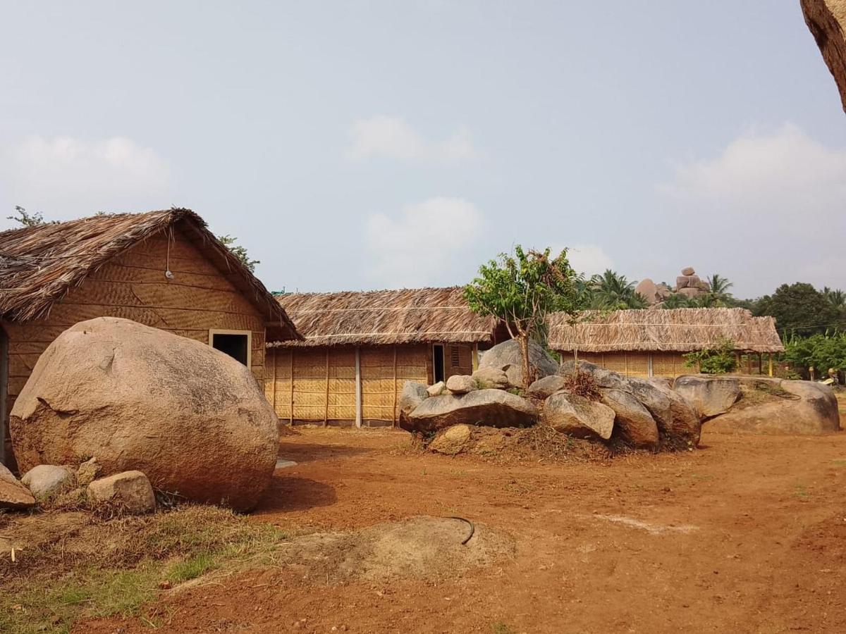 Monkey Paradise Hampi Exterior photo