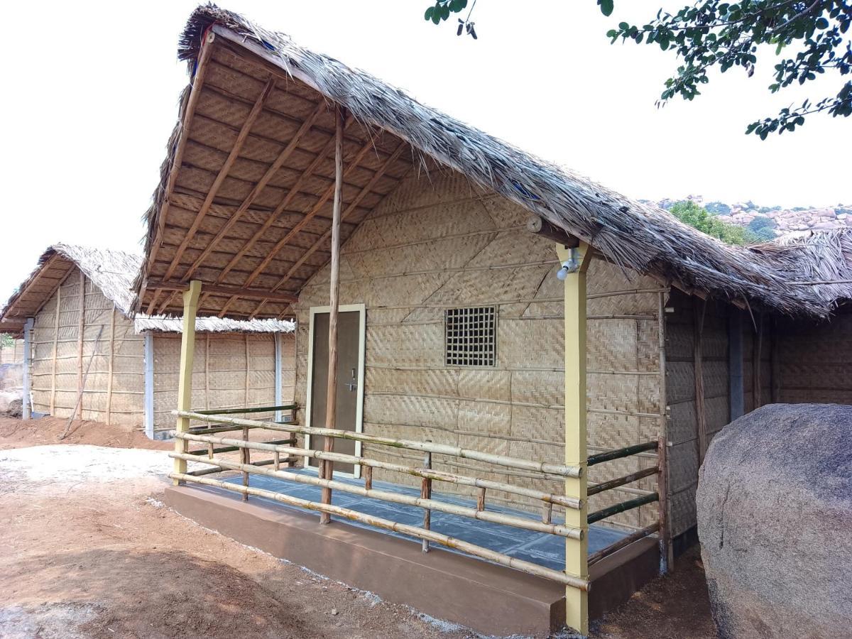 Monkey Paradise Hampi Exterior photo